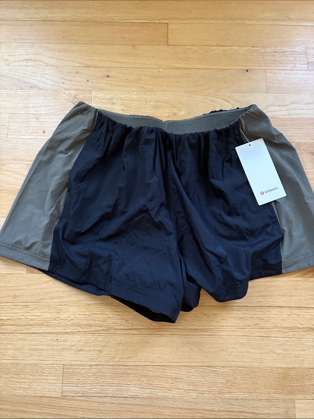 Lululemon color block shorts 5”